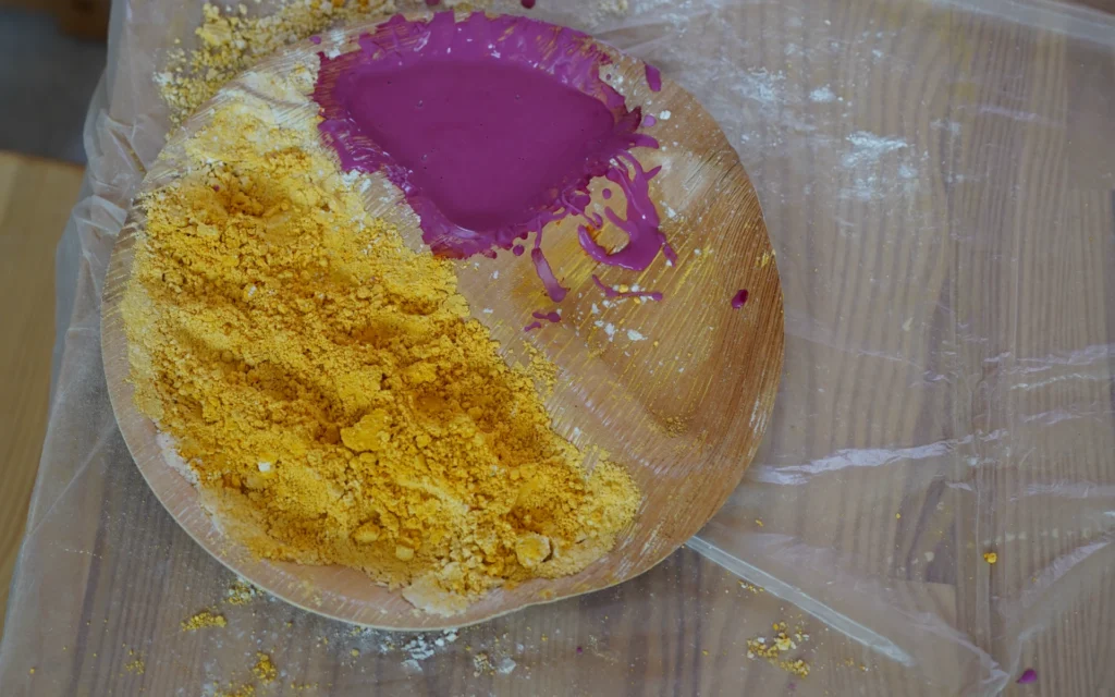 Natural holi colors making